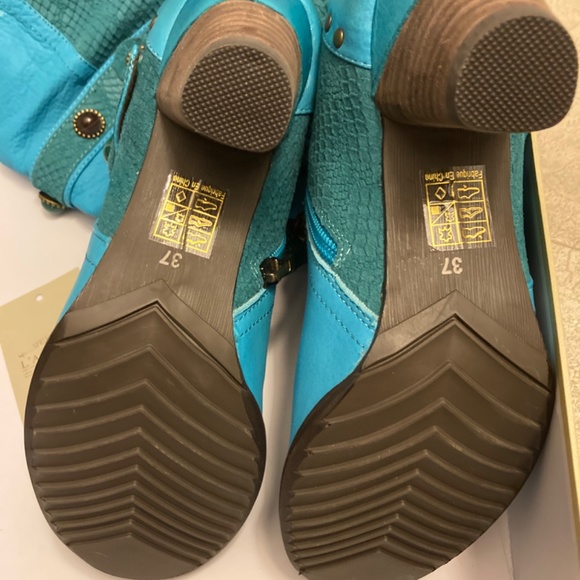 L’ARTISTE TURQUOISE BOOTS Size 6.5 BRAND NEW NEVER WORN - Picture 8 of 8